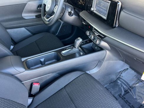 New 2025 Nissan Kicks S image 13