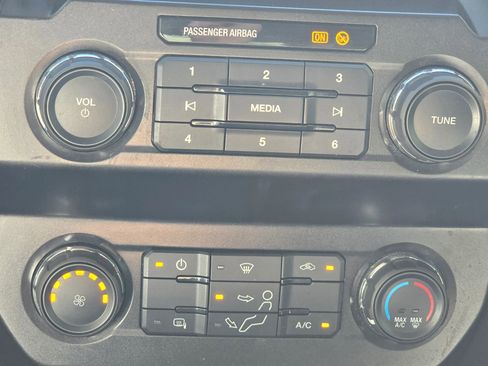 Used 2022 Ford F250 XLT w/ XLT Value Package image 29