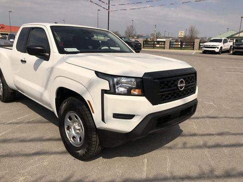 Used 2022 Nissan Frontier S RWD image 15