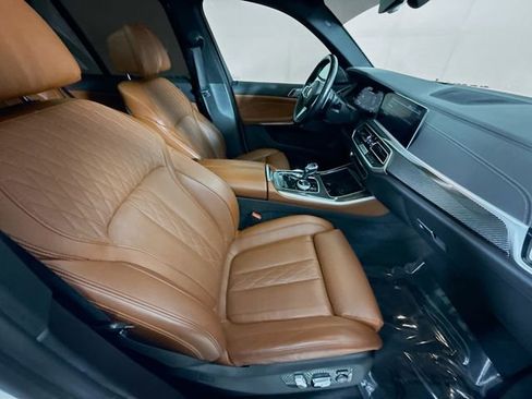Used 2023 BMW X5 M50i w/ Executive Package image 29