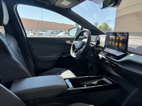 Used 2023 Volkswagen ID.4 Pro S image 40