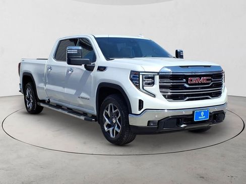 Used 2024 GMC Sierra 1500 SLT w/ SLT Premium Package image 3