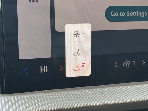 Certified 2025 Ford Explorer Active w/ Active Comfort Package image 21