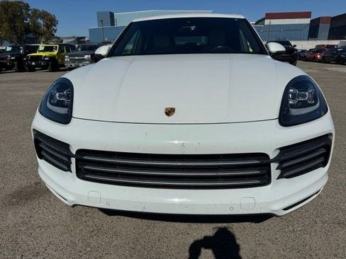 Used 2021 Porsche Cayenne AWD/4WD image 2