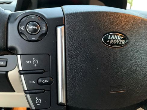 Used 2011 Land Rover Range Rover Sport HSE LUX image 31