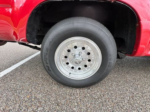 Used 1994 Toyota Pickup 2WD Regular Cab image 25