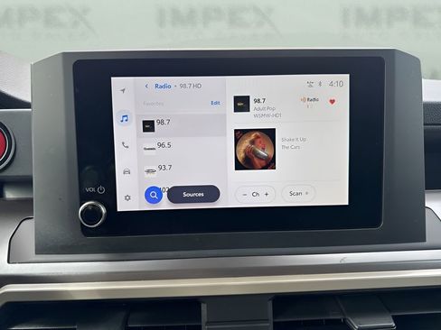 Used 2025 Toyota Tacoma TRD Sport image 18