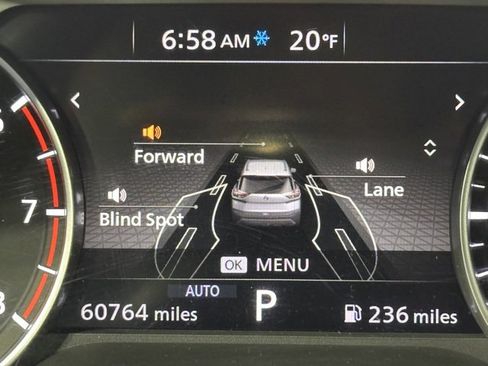 Used 2021 Nissan Rogue SV image 40