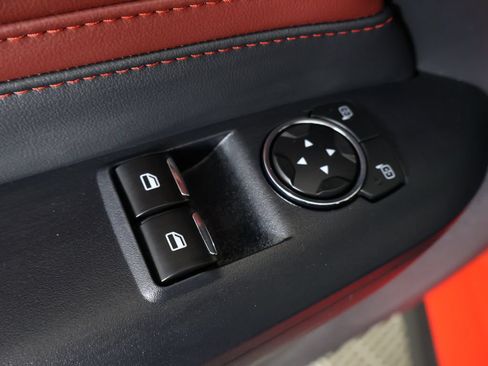 Used 2025 Ford Mustang GT Premium RWD image 36