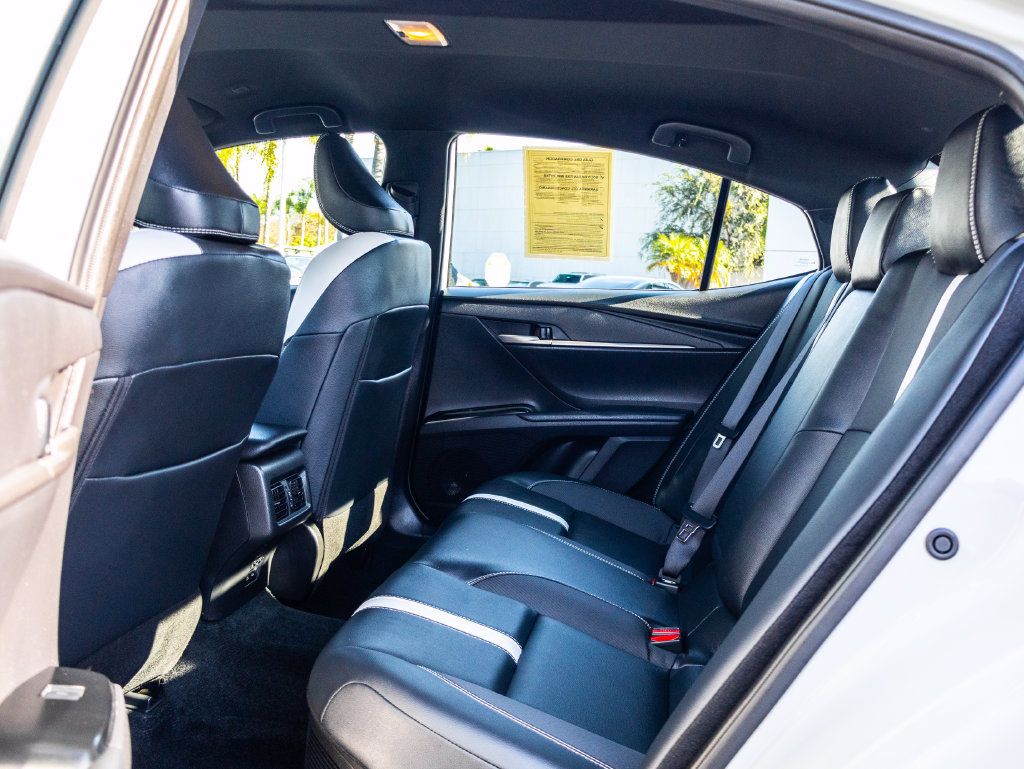 Used 2026 Toyota Camry SE FWD image 15