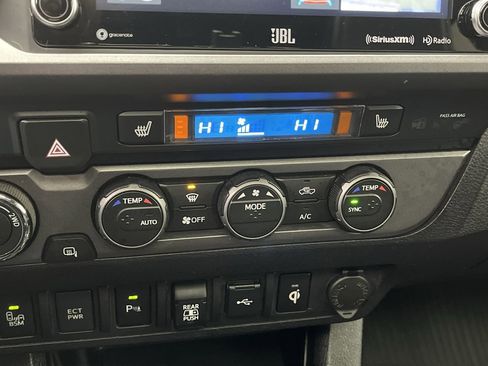 Used 2020 Toyota Tacoma TRD Sport w/ TRD Premium Sport Package image 21