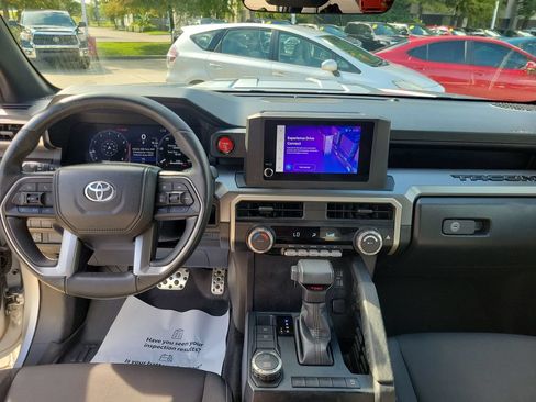 Used 2024 Toyota Tacoma TRD Sport RWD image 19