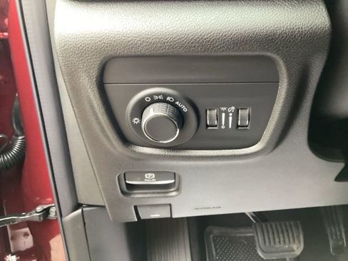 New 2025 Jeep Grand Cherokee L Laredo w/ Luxury Tech Group I image 31