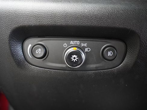 Used 2018 Chevrolet Traverse LT AWD/4WD image 23