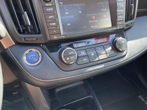 Used 2018 Toyota RAV4 Limited w/ Advanced Technology Package AWD/4WD image 23