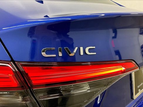 Used 2024 Honda Civic Touring image 30