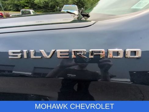 Used 2023 Chevrolet Silverado 1500 LT AWD/4WD image 32