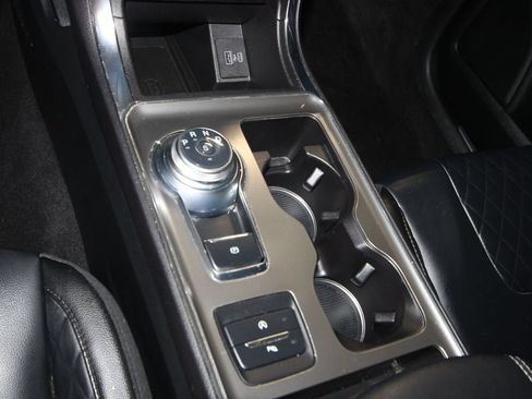 Used 2023 Ford Edge Titanium AWD/4WD image 18