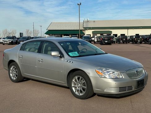 Used 2008 Buick Lucerne CXL w/ Driver Confidence Package image 7