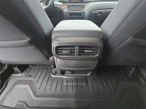 Used 2024 Honda Ridgeline Sport image 21