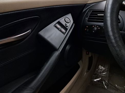 Used 2006 BMW 650i Coupe image 12