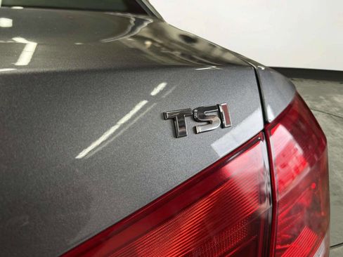 Used 2015 Volkswagen Passat 1.8T Limited Edition image 17