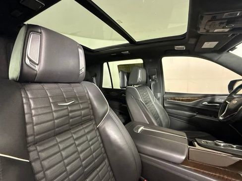 Used 2021 Cadillac Escalade Sport Platinum AWD/4WD image 28