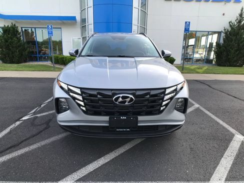 Used 2024 Hyundai Tucson SEL w/ Convenience Package AWD/4WD image 2