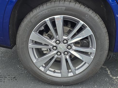 Certified 2025 Cadillac XT6 Premium Luxury image 4