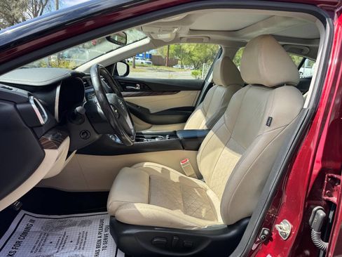 Used 2016 Nissan Maxima Platinum image 10