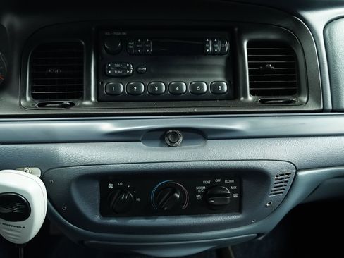 Used 1997 Ford Crown Victoria Police Interceptor image 34