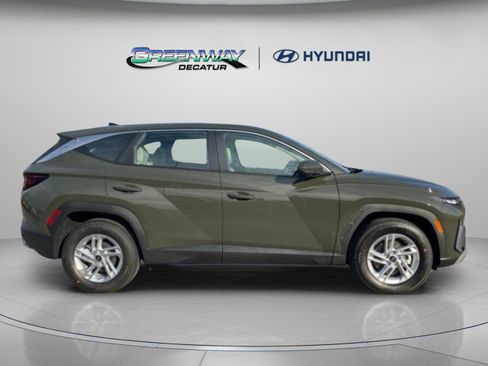 New 2026 Hyundai Tucson SE image 9