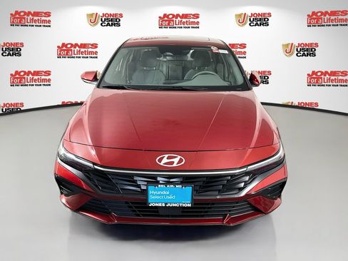 Certified 2025 Hyundai Elantra SEL FWD image 13