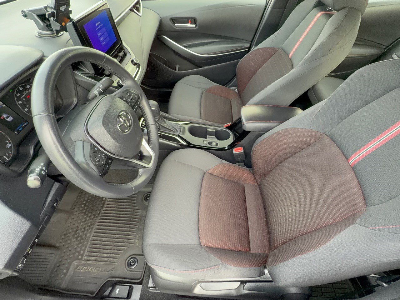 Certified 2024 Toyota Corolla SE FWD image 5