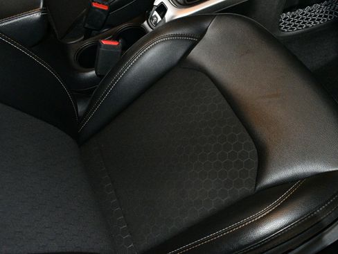 Used 2019 Jeep Compass Latitude w/ Popular Equipment Group image 12