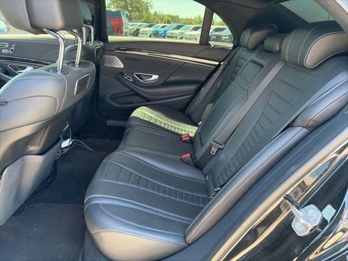 Used 2018 Mercedes-Benz S 560 Sedan image 14
