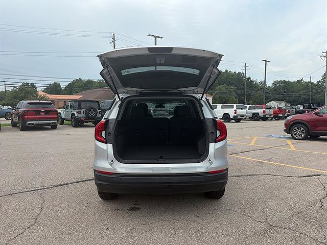 Used 2022 GMC Terrain SLE FWD image 6