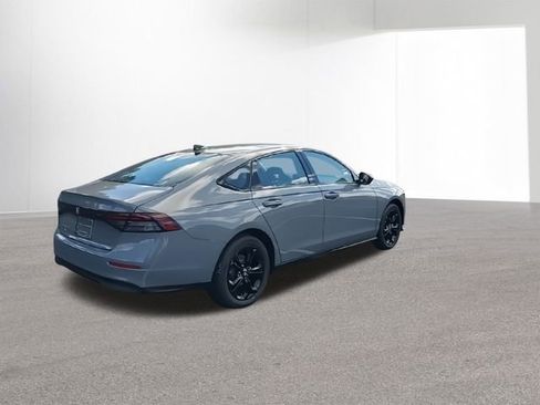 New 2025 Honda Accord SE image 9