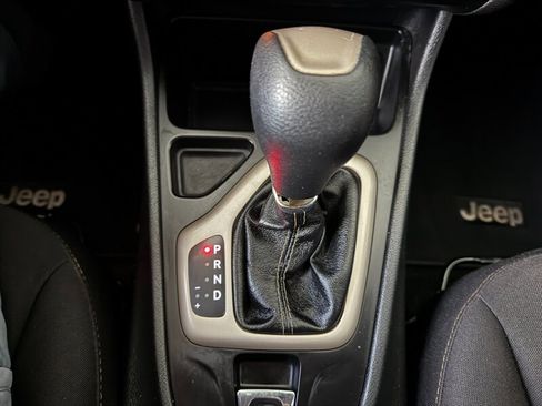 Used 2018 Jeep Cherokee Latitude image 35