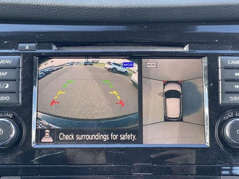 Used 2022 Nissan Rogue Sport SL w/ Premium Package image 10