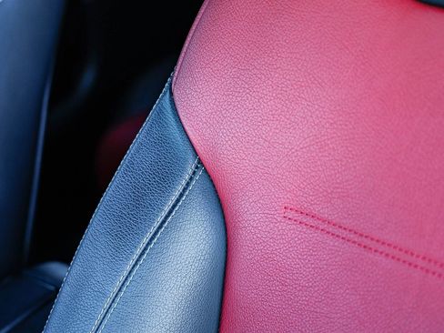 Used 2021 Mercedes-Benz GLB 250 image 24