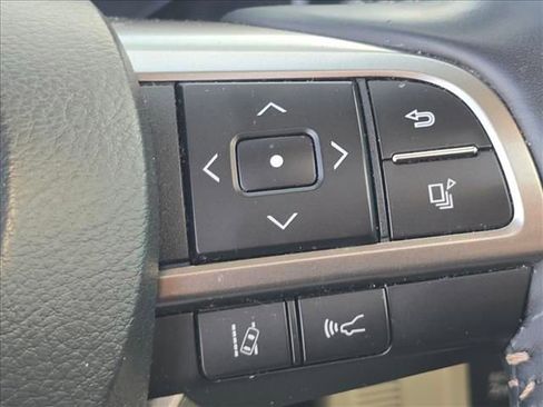 Used 2023 Lexus GX 460 Premium w/ Accessory Package AWD/4WD image 31