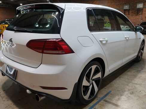 Used 2018 Volkswagen GTI SE w/ SE Leather Package FWD image 17