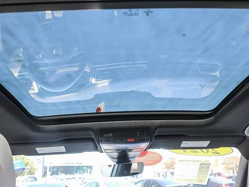Used 2021 Volkswagen Tiguan SEL Premium R-Line AWD/4WD image 7