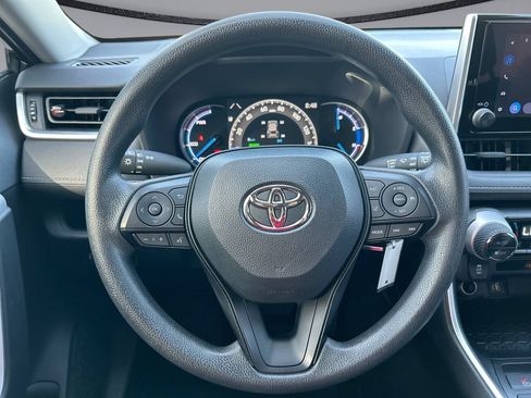 Certified 2025 Toyota RAV4 LE AWD/4WD image 14