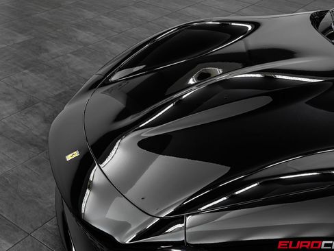 Used 2026 Ferrari Roma Spider RWD image 11