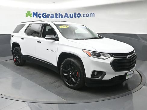 Used 2019 Chevrolet Traverse Premier w/ Redline Edition AWD/4WD image 2