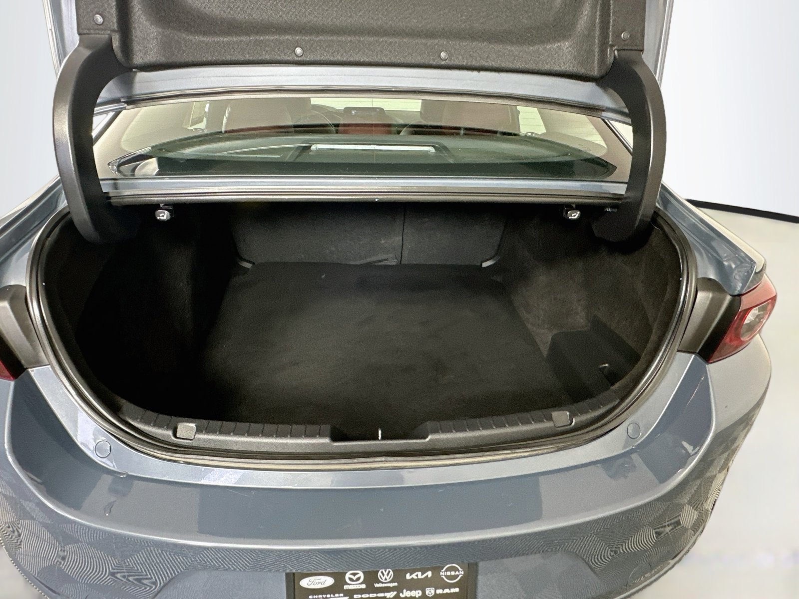 Certified 2023 MAZDA MAZDA3 s FWD image 26