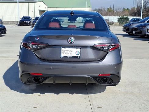 New 2026 Alfa Romeo Giulia image 8