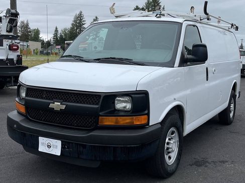 Used 2015 Chevrolet Express 2500 RWD image 1